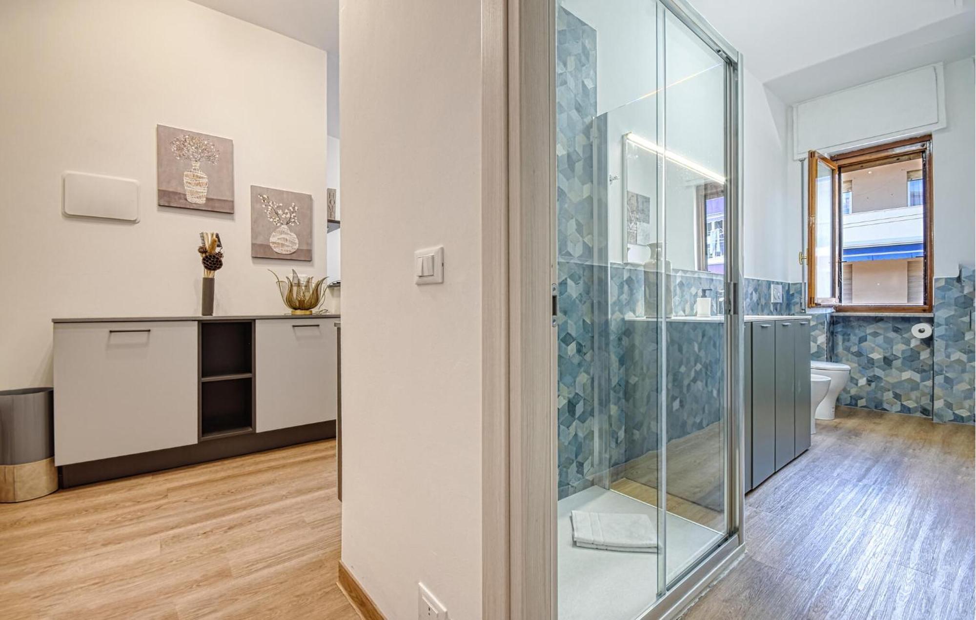 1 Bedroom Lovely Apartment In レッコ エクステリア 写真